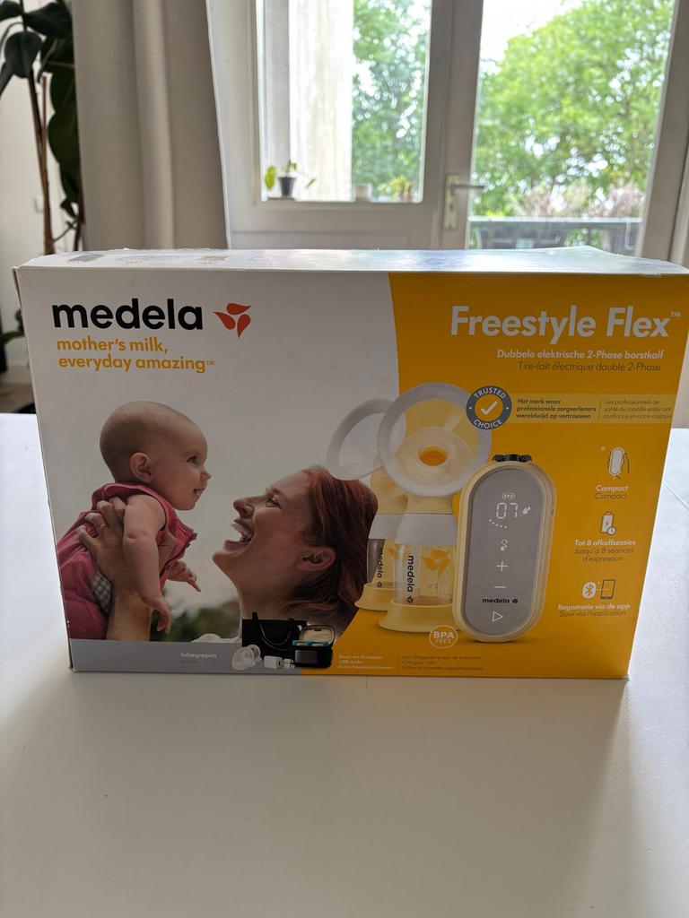 Medela Freestyle Flex Dubbele Elektrische Borstkolf, Ophalen, Zo goed als nieuw, Borstkolf