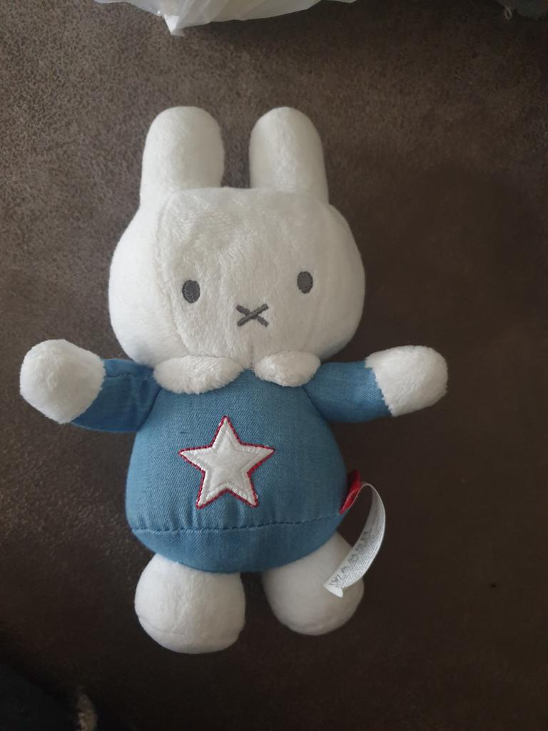 Nijntje knuffeltje met rammelaar, Kinderen en Baby's, Met geluid, Konijn, Nijntje, Ophalen of Verzenden