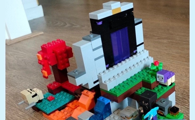 LEGO Minecraft 21172 - Het Verwoeste Portaal, Minecraft, Lego, Ophalen of Verzenden, Zo goed als nieuw
