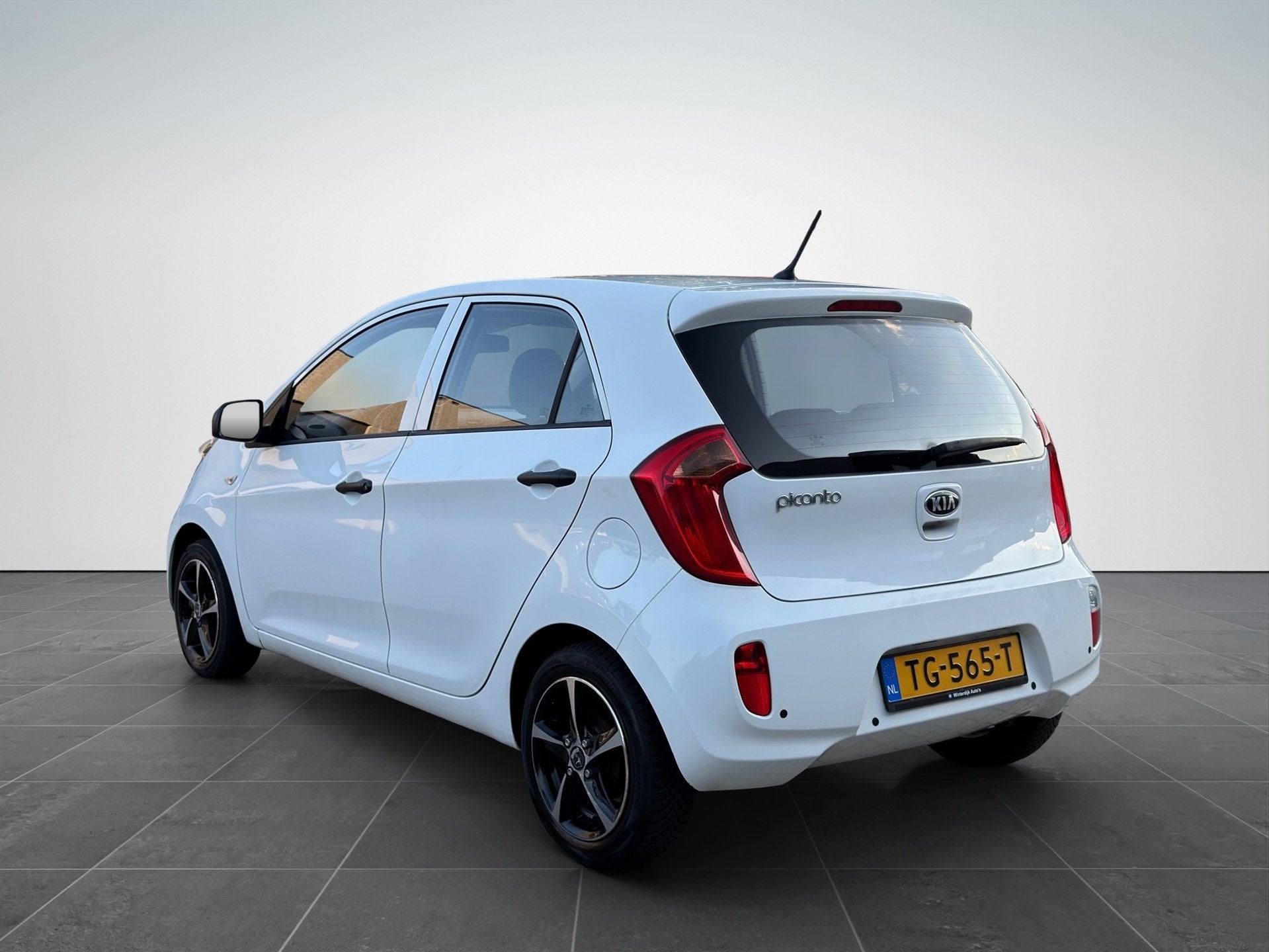 Kia Picanto 1.0 CVVT Airco|Parkeersensoren|Carplay|5Deurs, Auto's, Voorwielaandrijving, Euro 5, Gebruikt, 400 kg