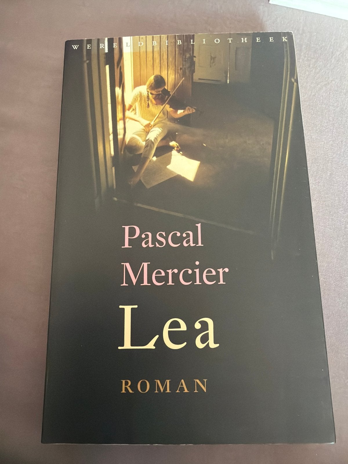 KKK.  Pascal Mercier - Lea (Wereld Bibliotheek Roman), Ophalen of Verzenden, Gelezen, Nederland