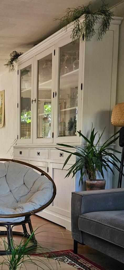Witte buffetkast, Huis en Inrichting, Kasten | Buffetkasten, Ophalen, Gebruikt, 25 tot 50 cm, 200 cm of meer