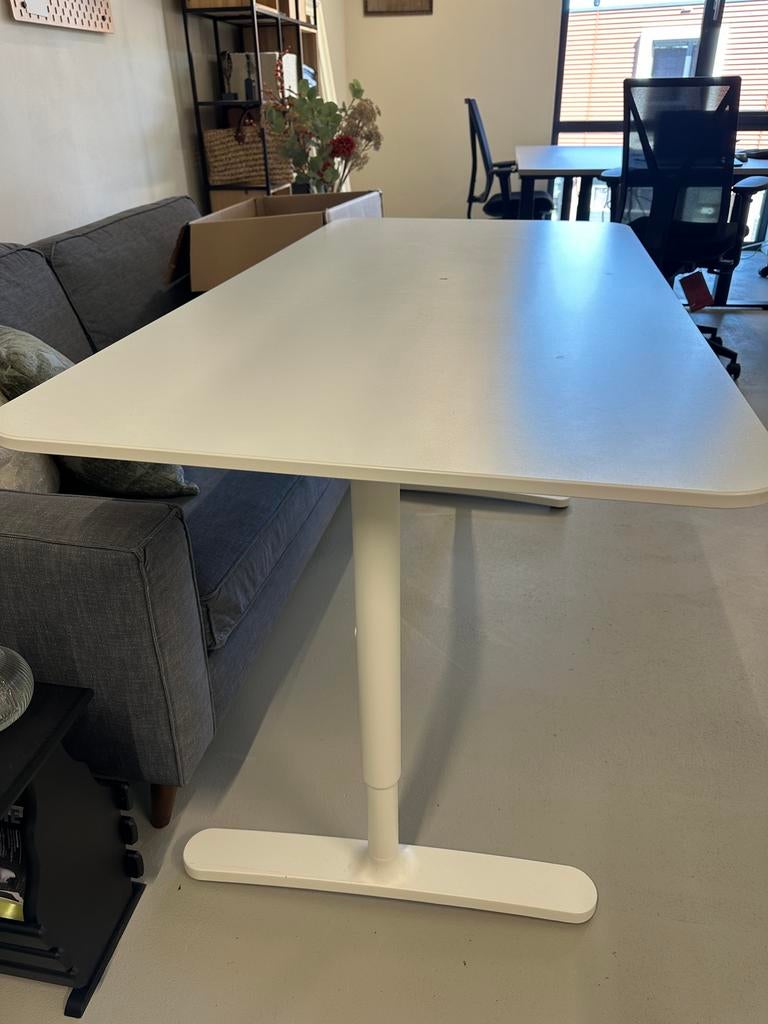 Ikea bekant bureau (2 stuks) wit, Ophalen, 160 cm, Gebruikt, In hoogte verstelbaar