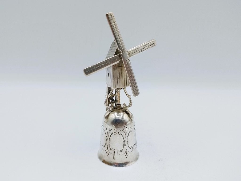 Zilveren miniatuur molenbeker, J.S. Zwanenburg & Zn, Sneek, Antiek en Kunst, Verzenden, Zilver