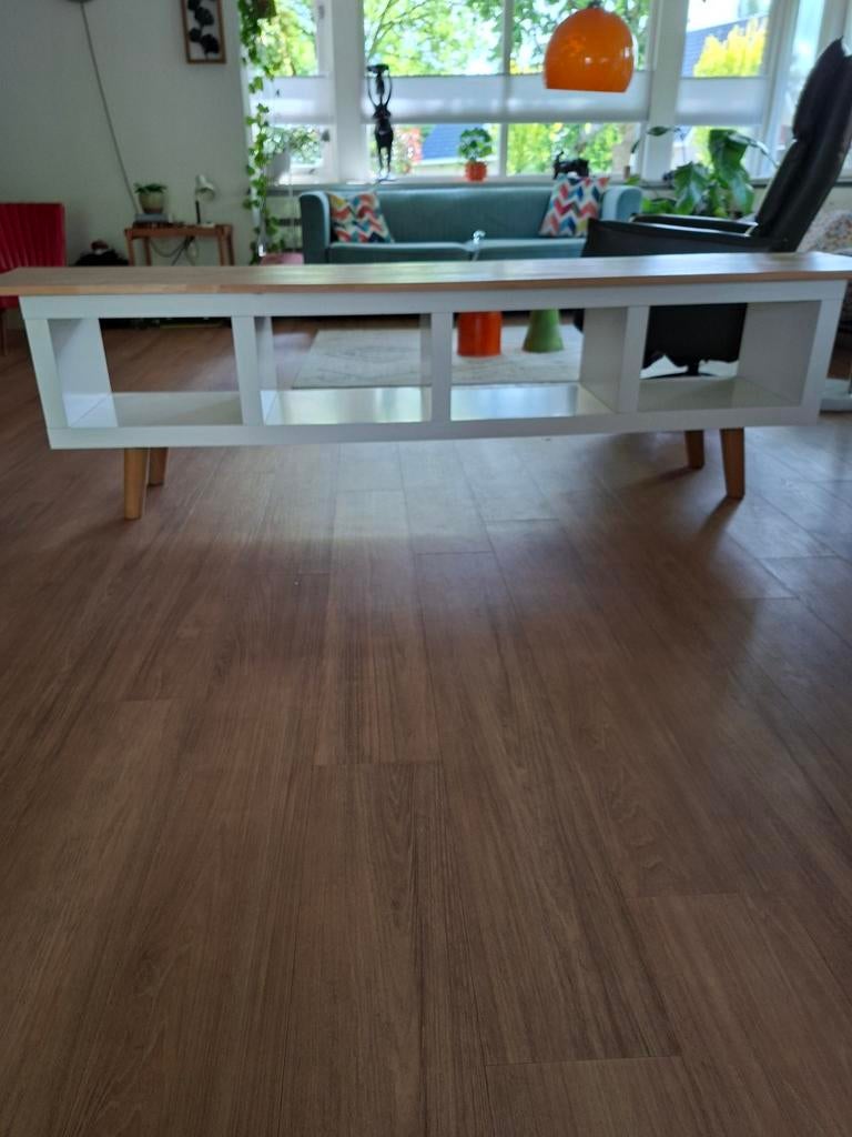 Modern tv-meubel met open vakken en houten blad, Ophalen, Gebruikt, Modern, Scandinavisch, 200 cm of meer