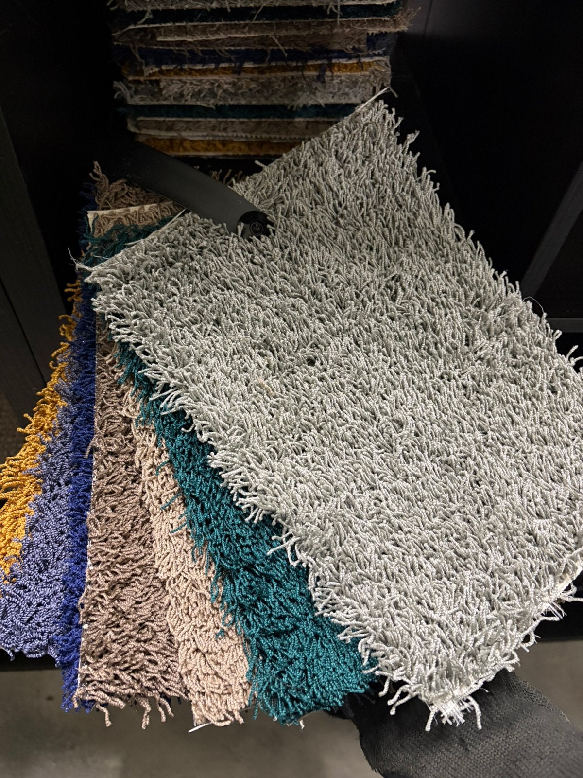 Stock rollen tapijt, diverse kleuren op maat te snijden, Ophalen, Blauw, 75 m² of meer, Zo goed als nieuw