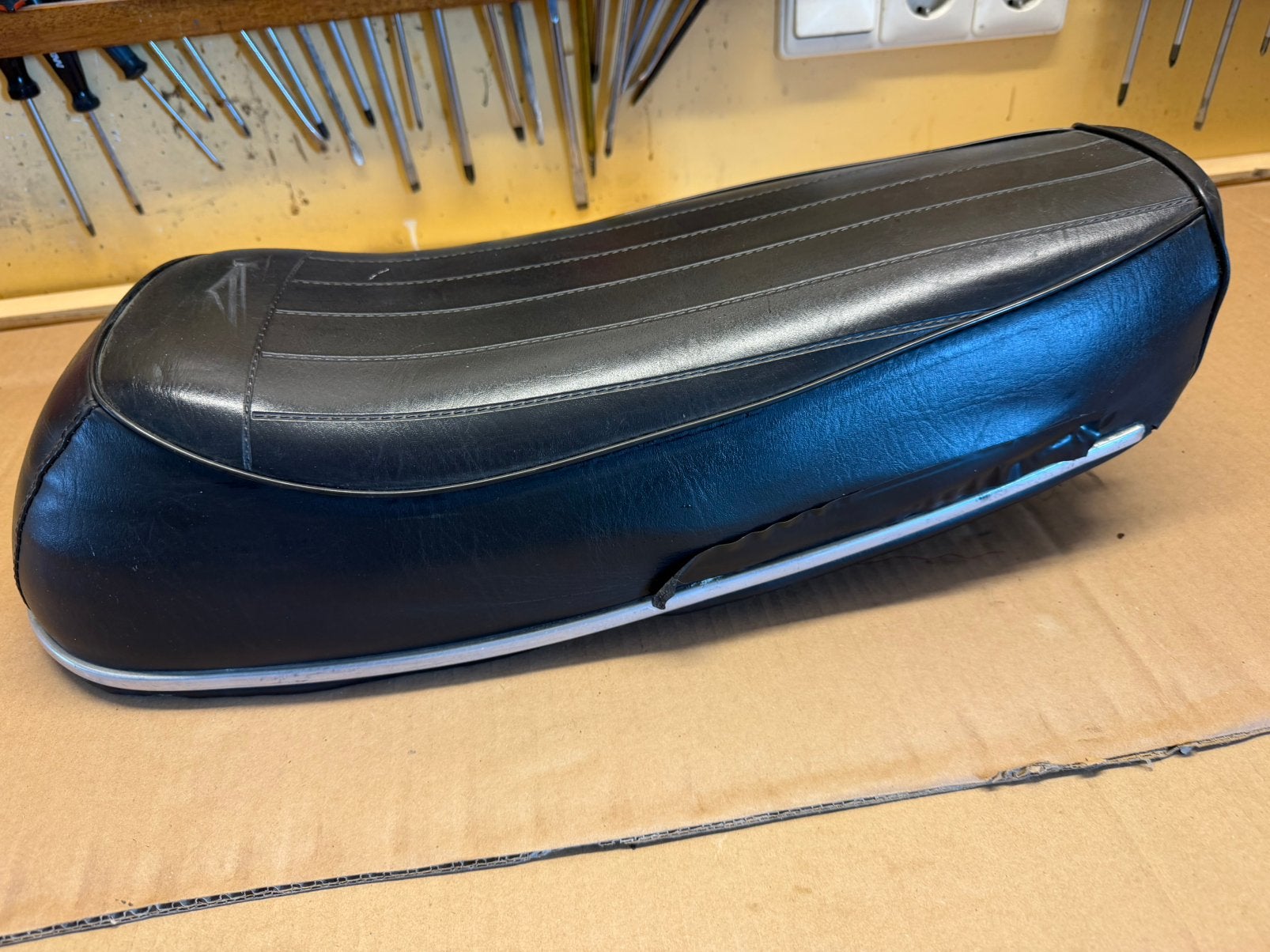 Origineel Zadel voor Yamaha FS1, Ophalen of Verzenden, Gebruikt, Zadel, Yamaha