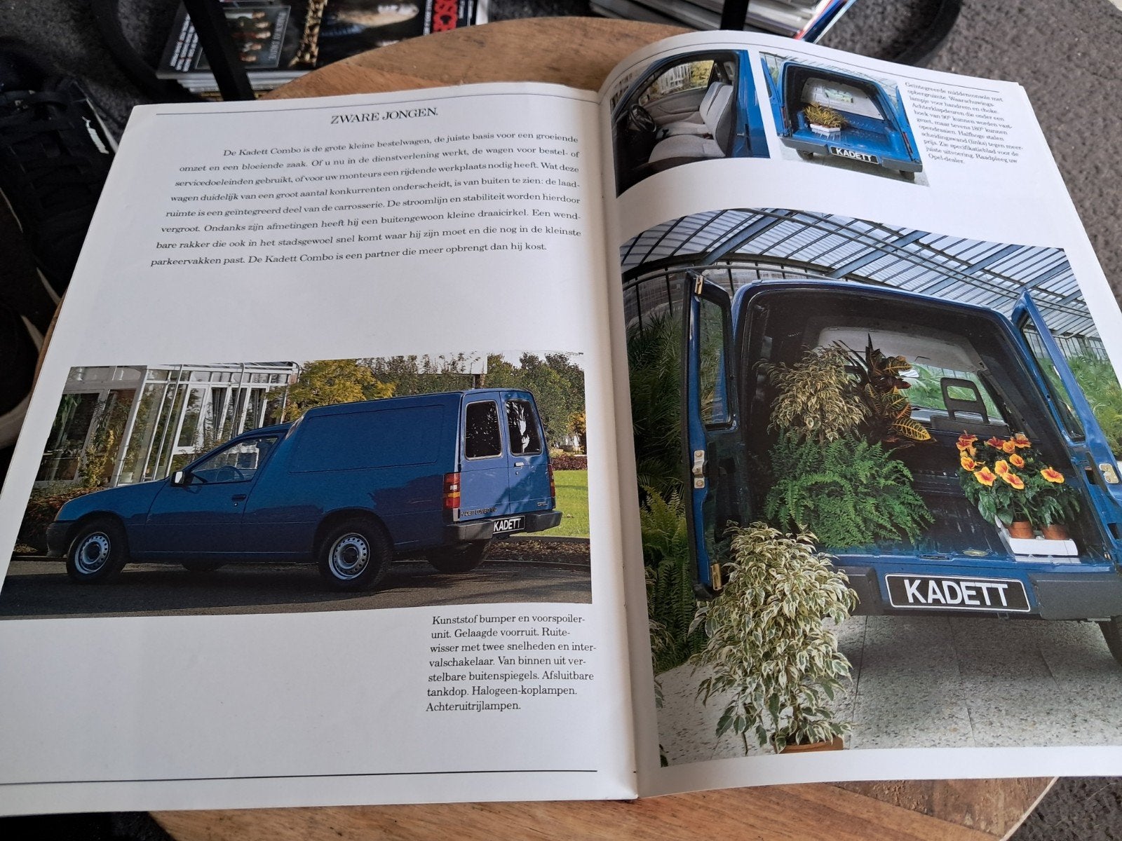 Opel Caravan 88 folder Stationwagon Omega Kadett Corsa, Ophalen of Verzenden, Gelezen, Opel