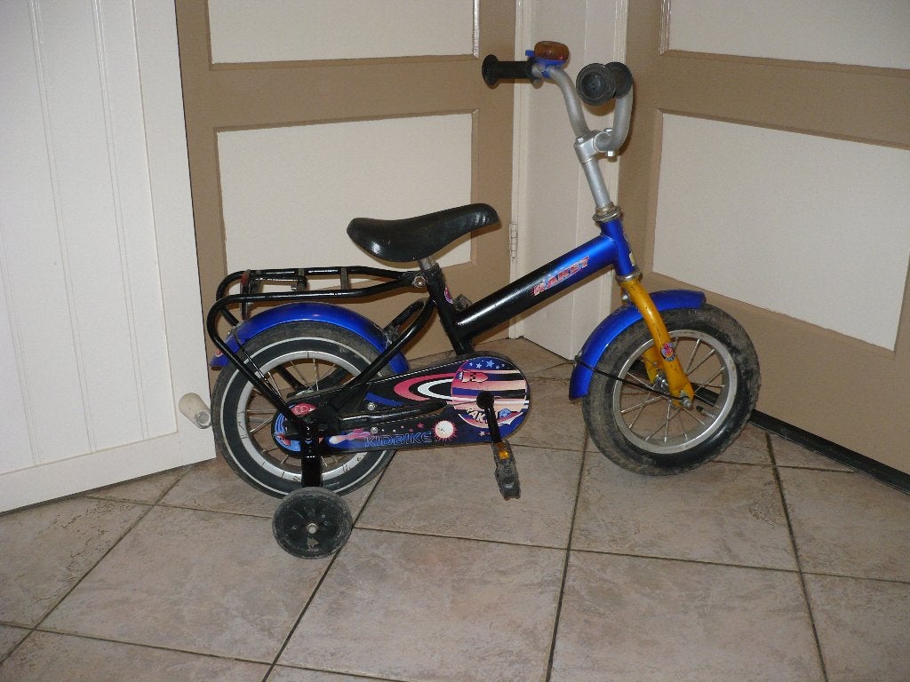 Mooie 12,5 inch kinderfiets met zijwielen, Fietsen en Brommers, Ophalen, Gebruikt, Terugtraprem