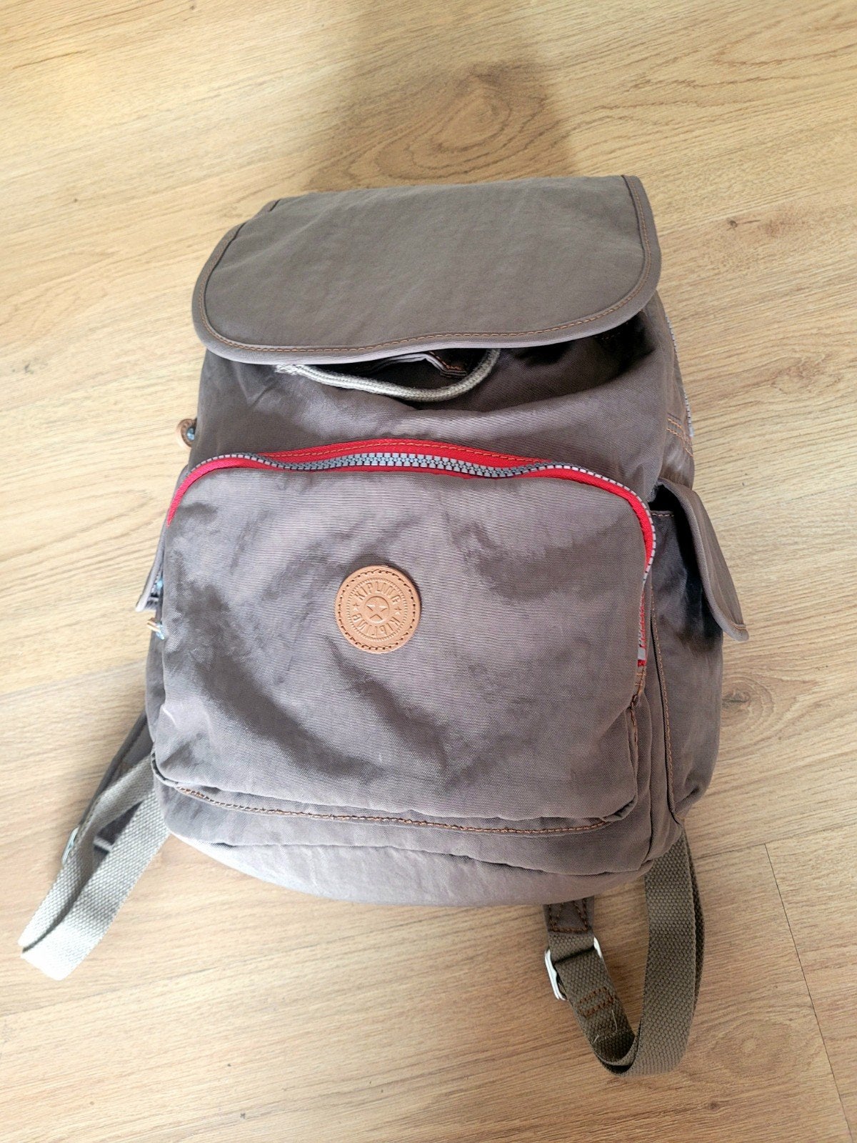 Kipling rugzak - Zo goed als nieuw, 25 tot 40 cm, Ophalen of Verzenden, Zo goed als nieuw, Kipling