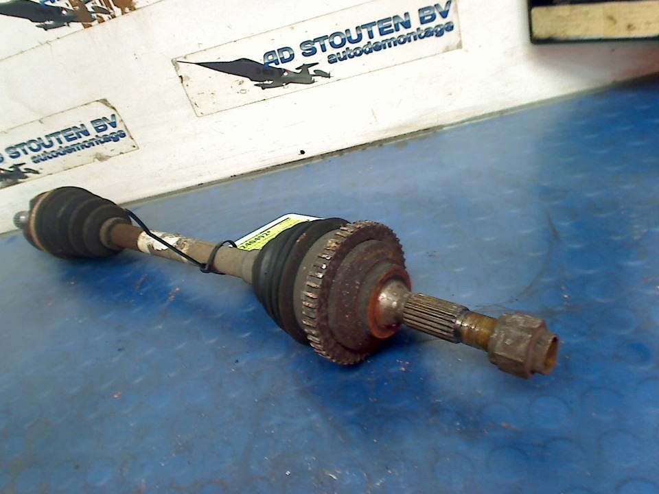 Aandrijfas Links Voor Peugeot 206+ (2L/M) (2009-01/2013-06), Kontakt-peugeot@peugeot.com, Gebruikt, Peugeot Deutschland GmbH, Bahnhofsplatz, Rüsselsheim 65423, , Duitsland