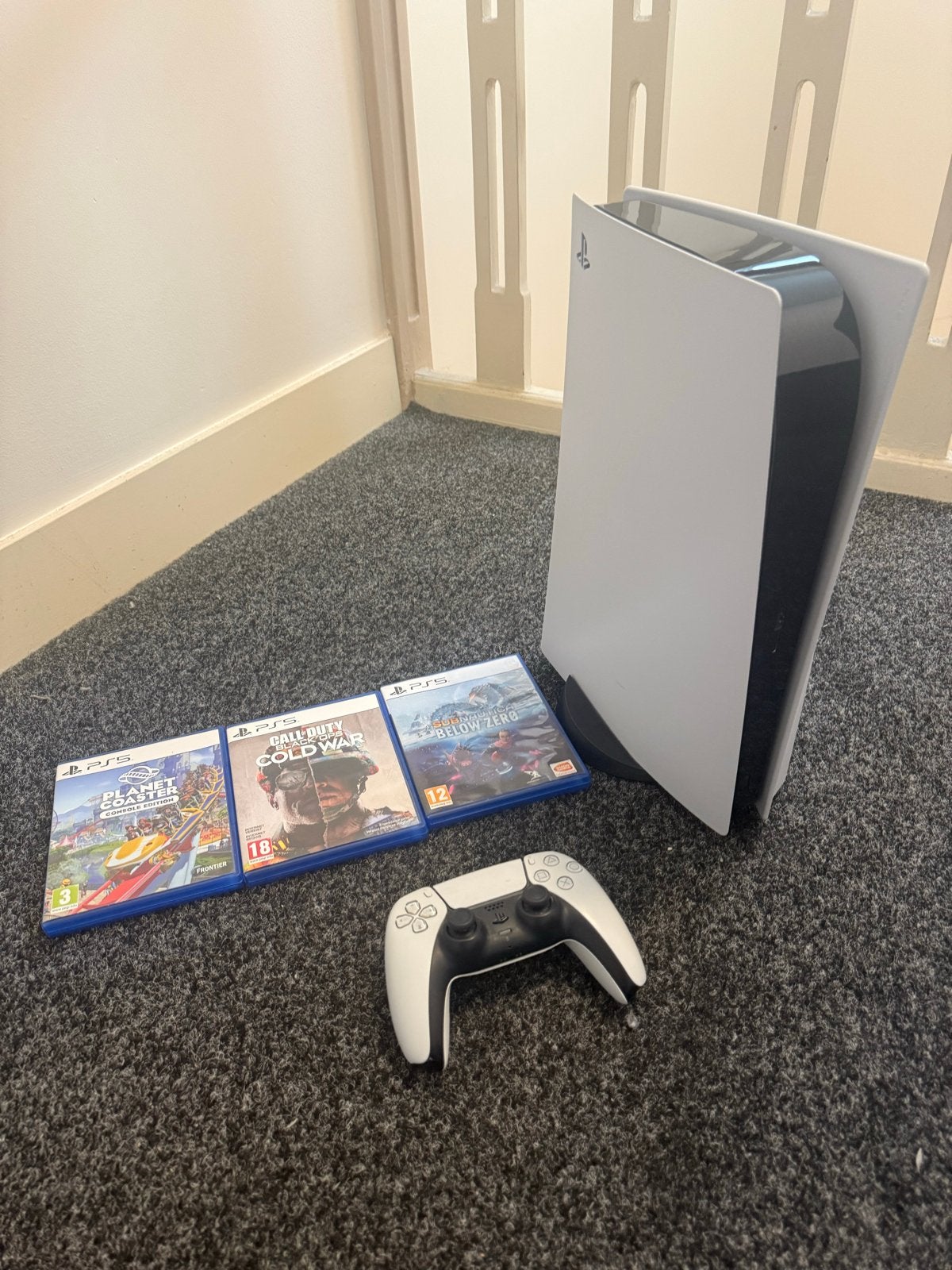 PS5 Disc Edition + 3 Games + Controller ZGAN, Ophalen of Verzenden, Zo goed als nieuw, Playstation 5