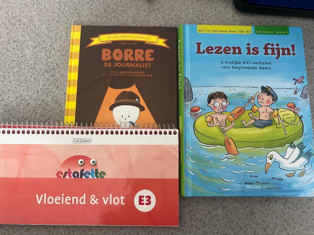 Groep 3 estafette E3, 1 borre boekje en lezen is fijn, Ophalen of Verzenden, Zo goed als nieuw, Fictie algemeen