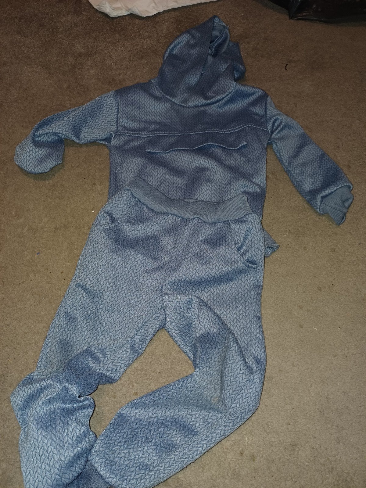 2 Joggingpakjes: Grinch (86/92) & Blauw (92/98), Kinderen en Baby's, Gebruikt, Jongetje of Meisje, Ophalen of Verzenden, Setje