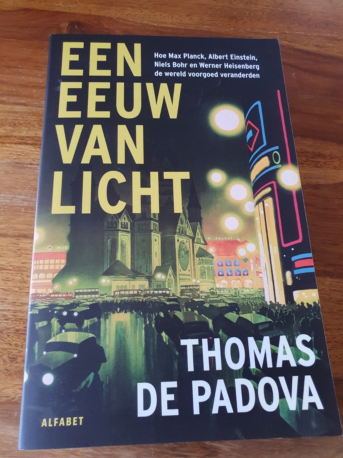 Thomas de Padova - Een eeuw van licht, Boeken, Verzenden, Zo goed als nieuw, Thomas de Padova