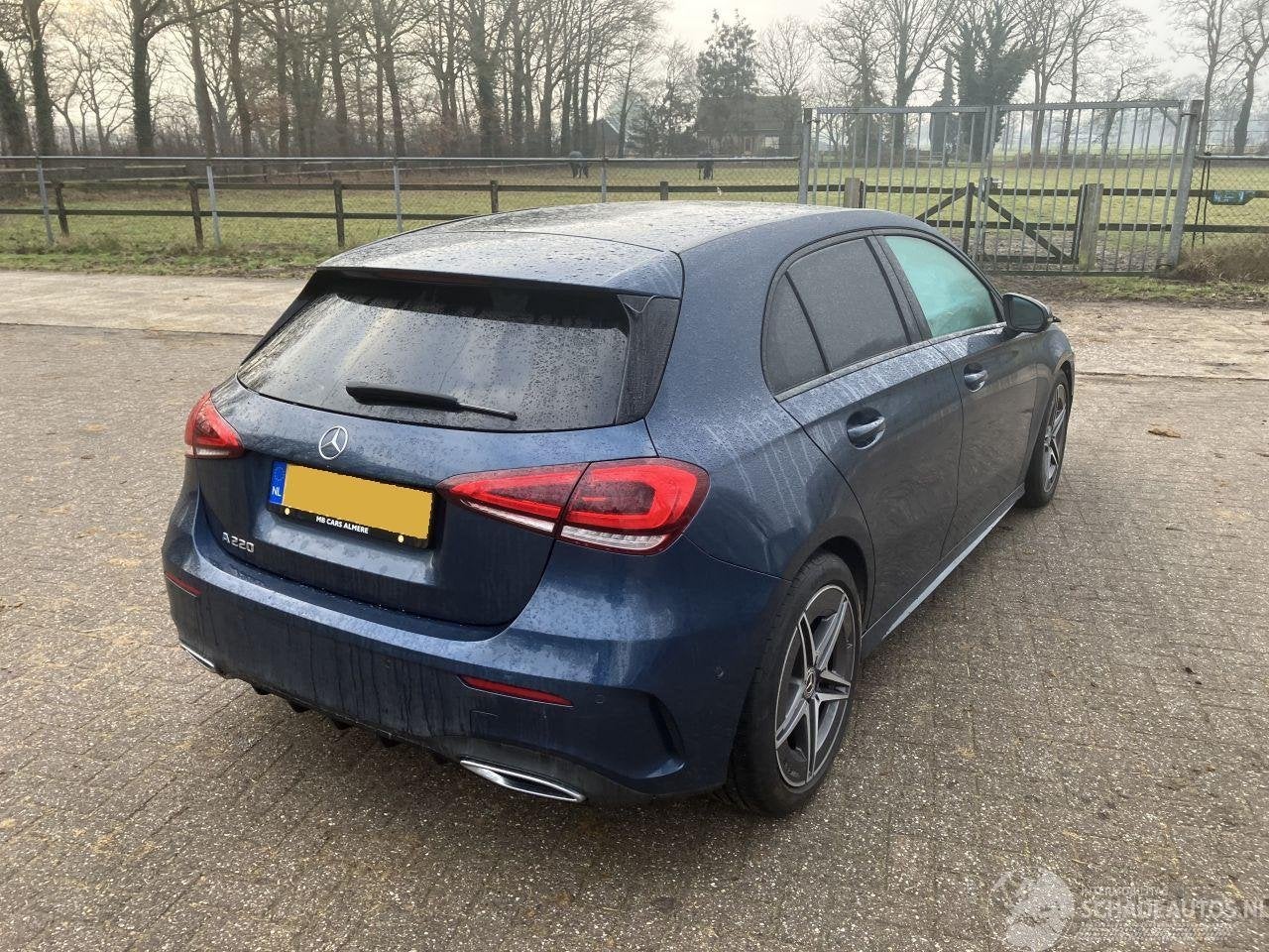 Mercedes-Benz A-Klasse 220 190 PK AMG LAUNCH EDITION, Auto diversen, Schadeauto's, Automaat, Blauw, Mercedes-Benz, Benzine