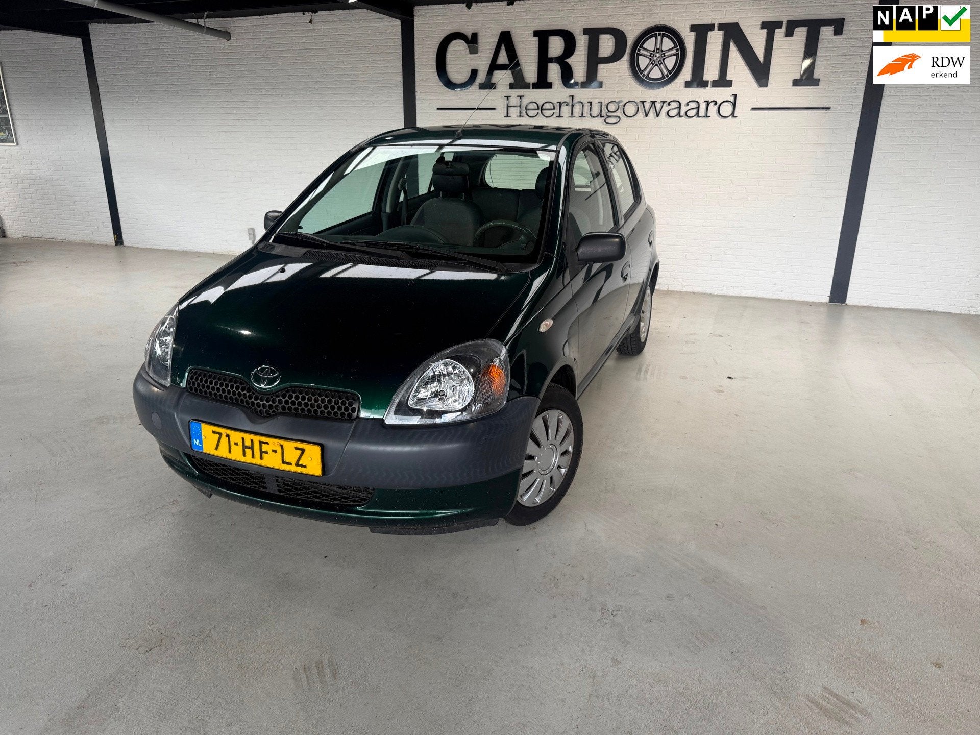 Toyota Yaris 1.0-16V VVT-i Terra 2001 5Deurs APK Mei 2027 4N, Voorwielaandrijving, Gebruikt, 31 €/maand, 4 cilinders