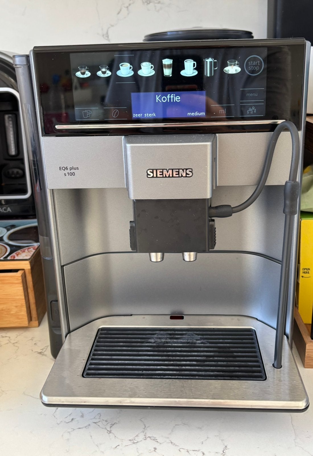 Siemens EQ.6 Plus S100 – Volautomatische koffiemachine, Ophalen, Zo goed als nieuw, Koffiemachine, Koffiebonen