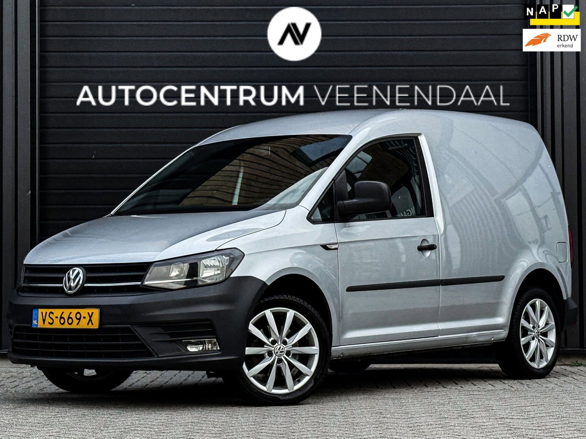 Volkswagen Caddy 2.0 TDI L1H1 Trendline DSG 102 PK BTW CARPL, Auto's, Stof, Gebruikt, 4 cilinders, Volkswagen
