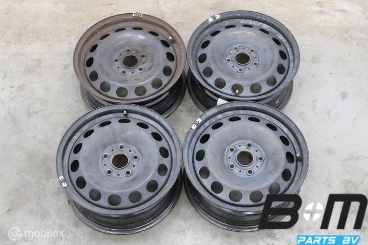 Set 16 inch stalen velgen VW Golf 7 / A3 8V 5Q0601027BR
