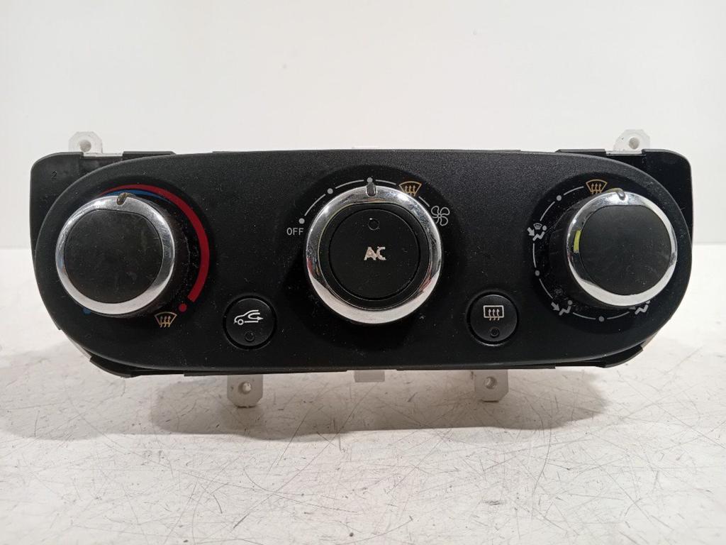 Bedieningspaneel kachel Renault Clio, Onderdelen@venauto.nl, Van der Ven Autorecycling B.V., Gebruikt, Ettenseweg 76, 4706 PB Roosendaal, The Netherlands
