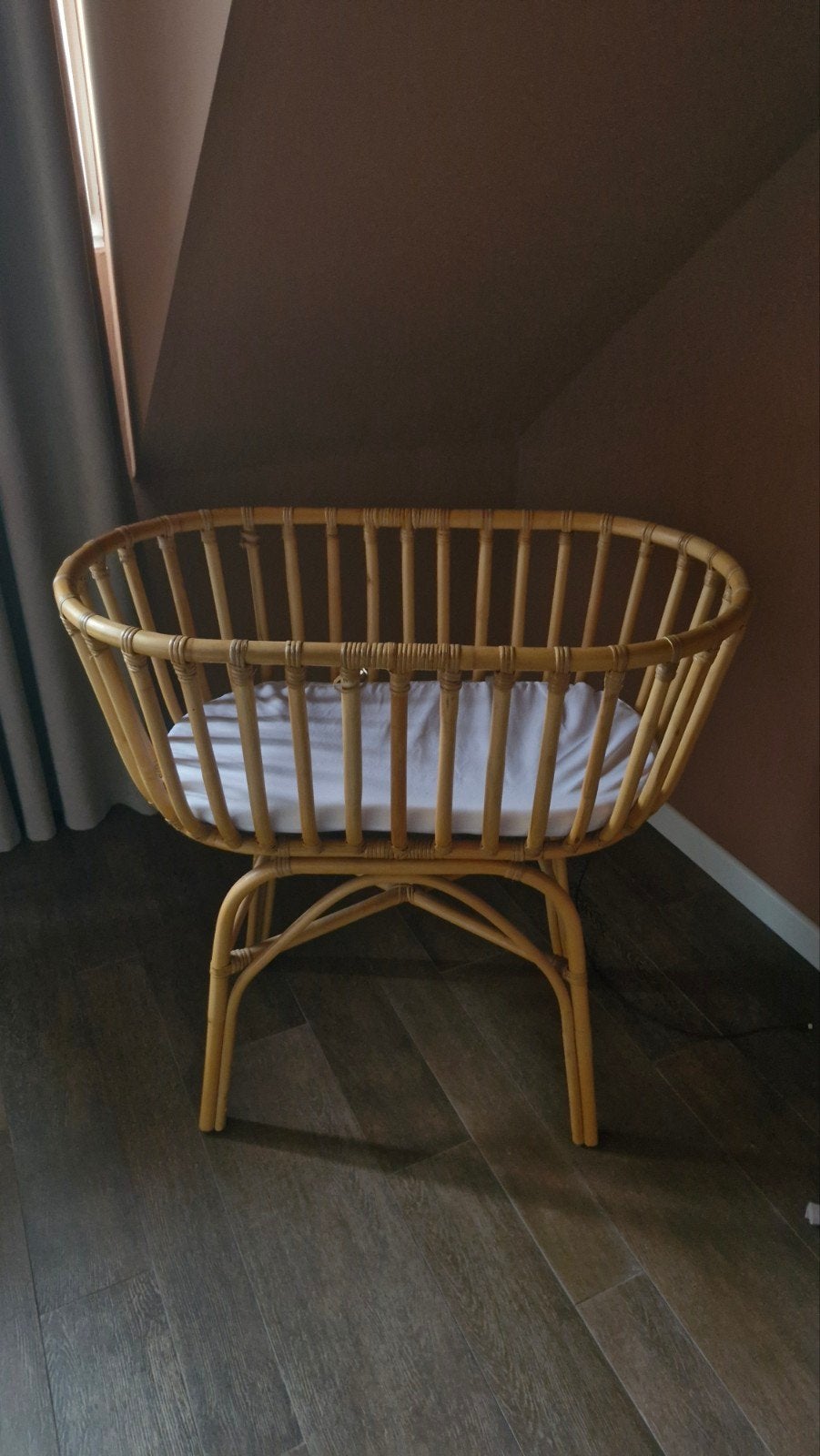 Rotan wiegje met matrasje van childhome, Ophalen, Zo goed als nieuw, Wieg