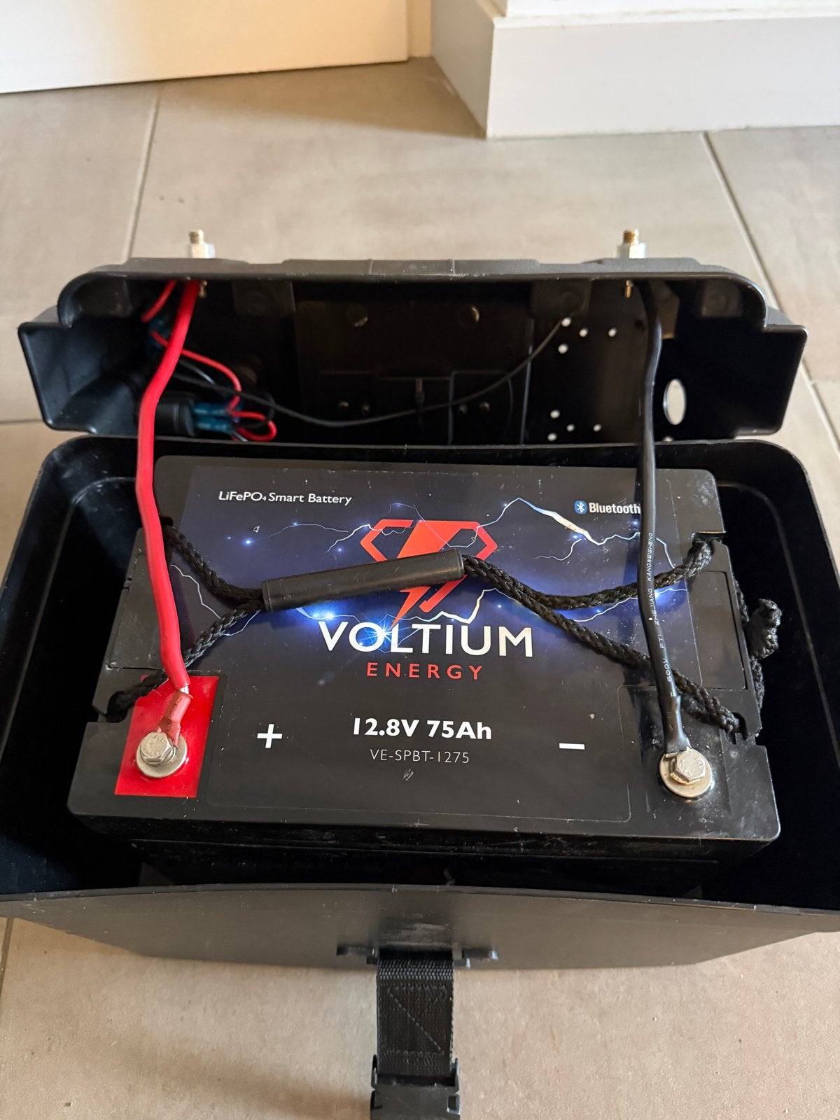 VoltiuM Energy LiFePO4 Smart Accu 12.8V 75Ah met accubak