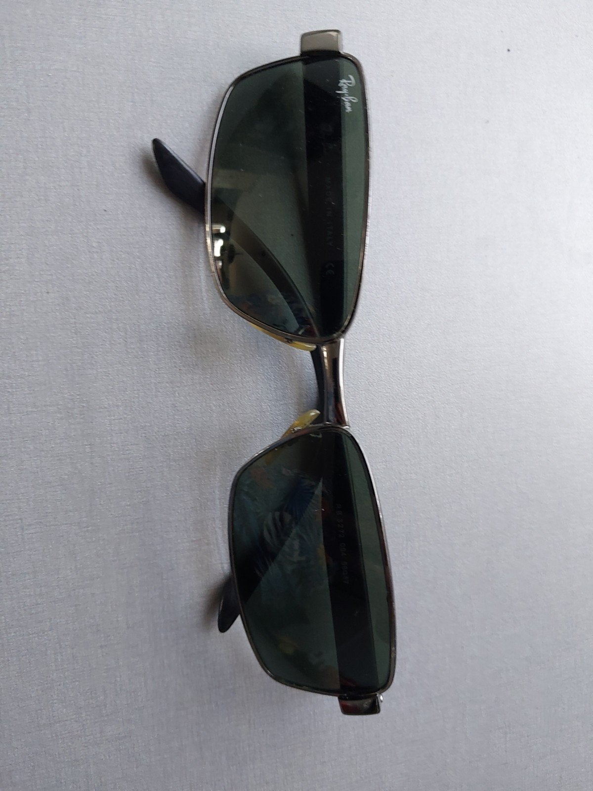 Ray-Ban RB 3272 Zonnebril - Stijlvol en Tijdloos, Gebruikt, Zonnebril, Zwart, Ophalen of Verzenden