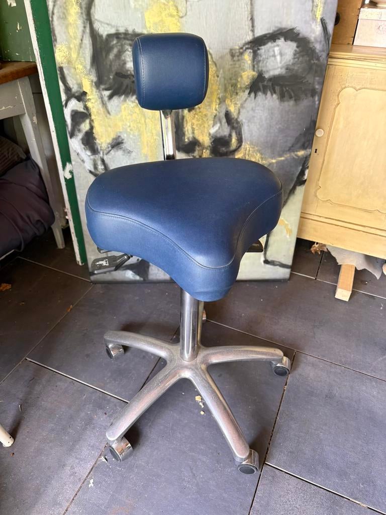 Ergonomische kruk, Ophalen, Blauw, Zo goed als nieuw, Bureaukruk