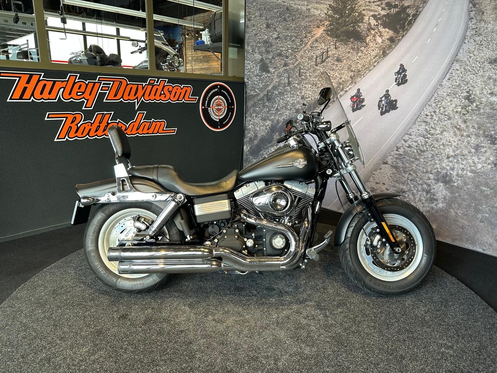 Harley-Davidson FXDF DYNA FAT BOB (bj 2010), Motoren, Motoren | Harley-Davidson, Laan van Vredenoord 33
2289 DA  RIJSWIJK, NL