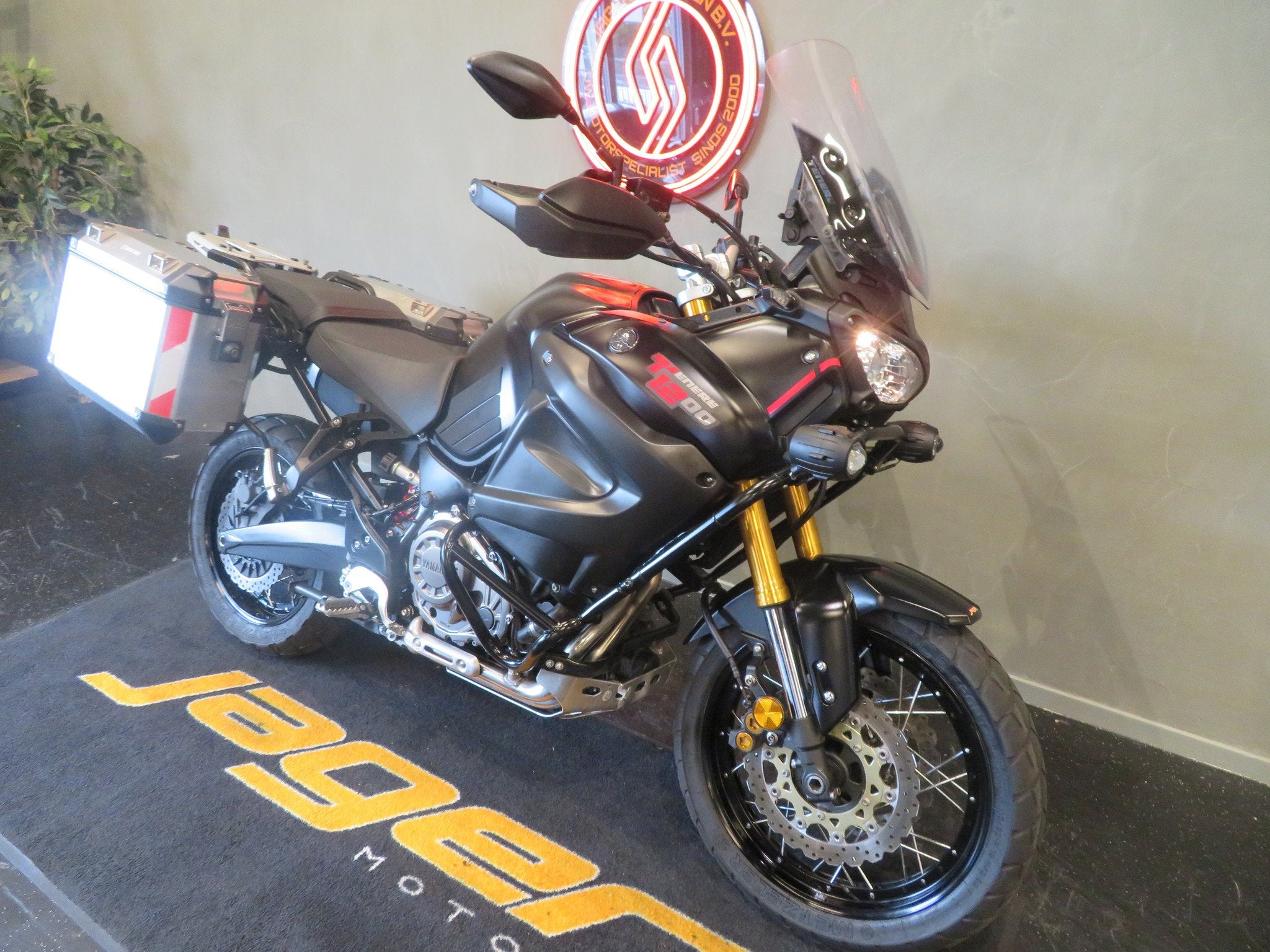 Yamaha TENERE 1200 SUPER TENERE BLACK (bj 2019), Motoren, Motoren | Yamaha, Bedrijf, 1753 cc, Toermotor