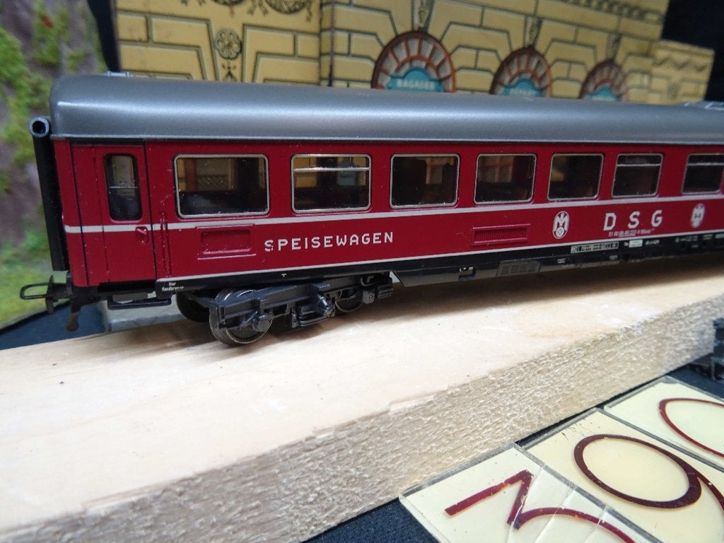 390=Marklin 4188 rijtuig van de Duitse spoorwegen.     179, Wisselstroom, Ophalen of Verzenden, Märklin, Nieuw