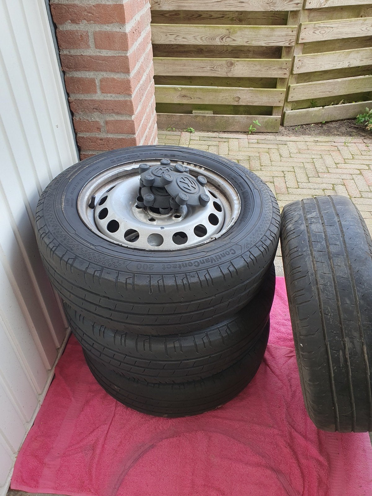 4 Velgen 6Jx15H2 ET47 van een VW Caddy 2016, Ophalen