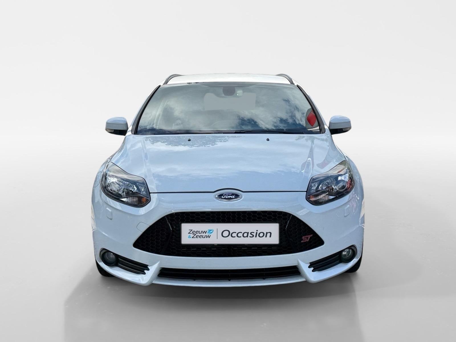 Ford Focus Wagon 2.0 EcoBoost ST-3 | Recaro-Stoelen | Parkee, Auto's, Gebruikt, 4 cilinders, Wit, Handgeschakeld