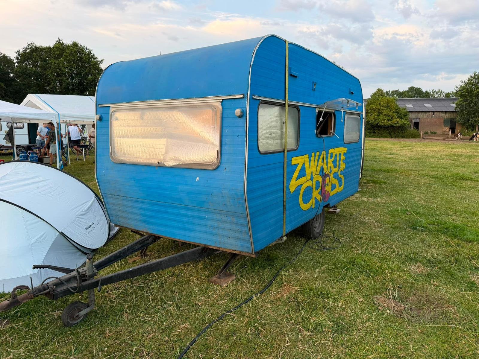Leuke festival caravan, Ophalen