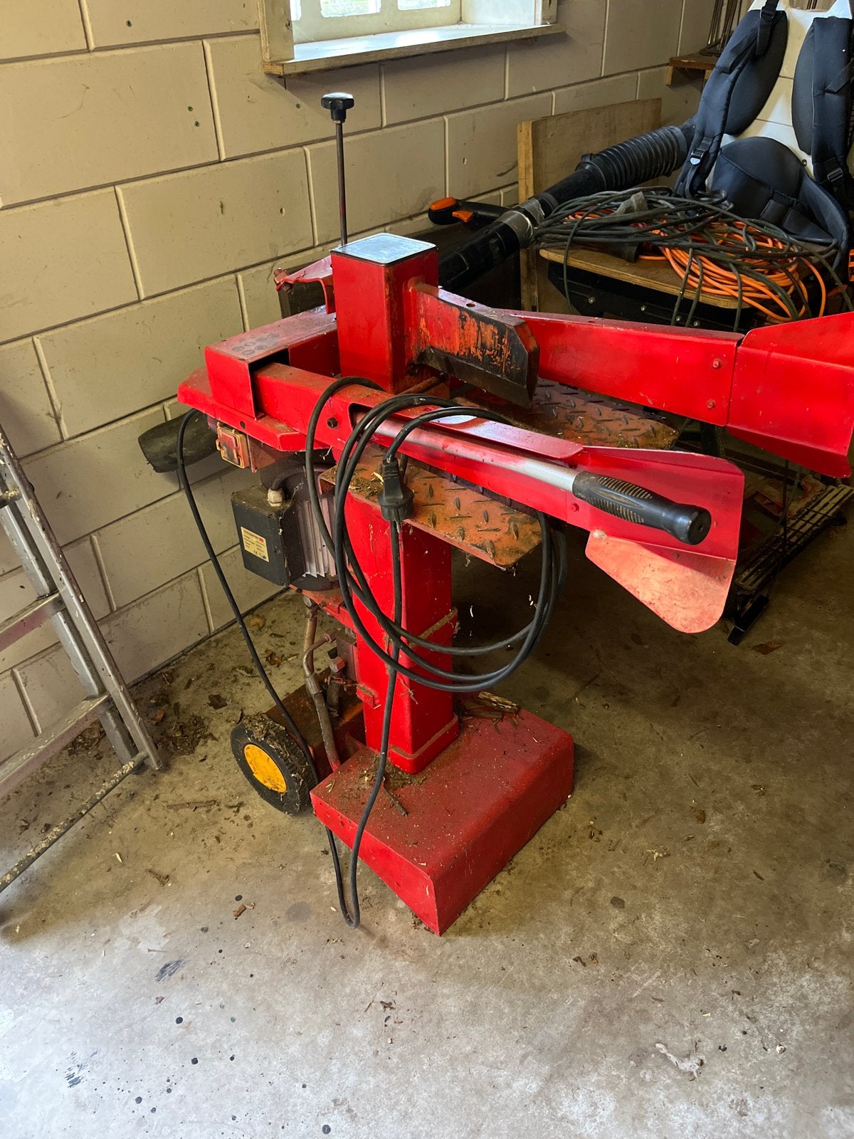 Kloofmachine voor hout - Crossfer 3000W, Tuin en Terras, Kloofmachines, Ophalen, Gebruikt, Elektrisch, Staand