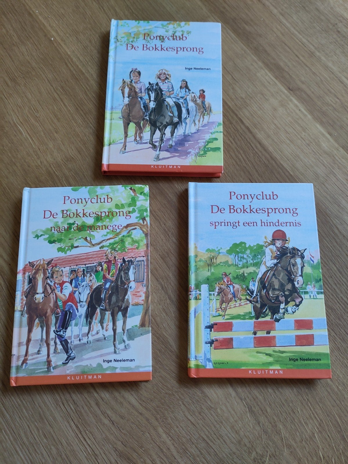 Ponyclub De Bokkesprong boeken - Inge Neeleman (3 stuks), Ophalen of Verzenden, Gelezen, Inge Neeleman, Fictie algemeen