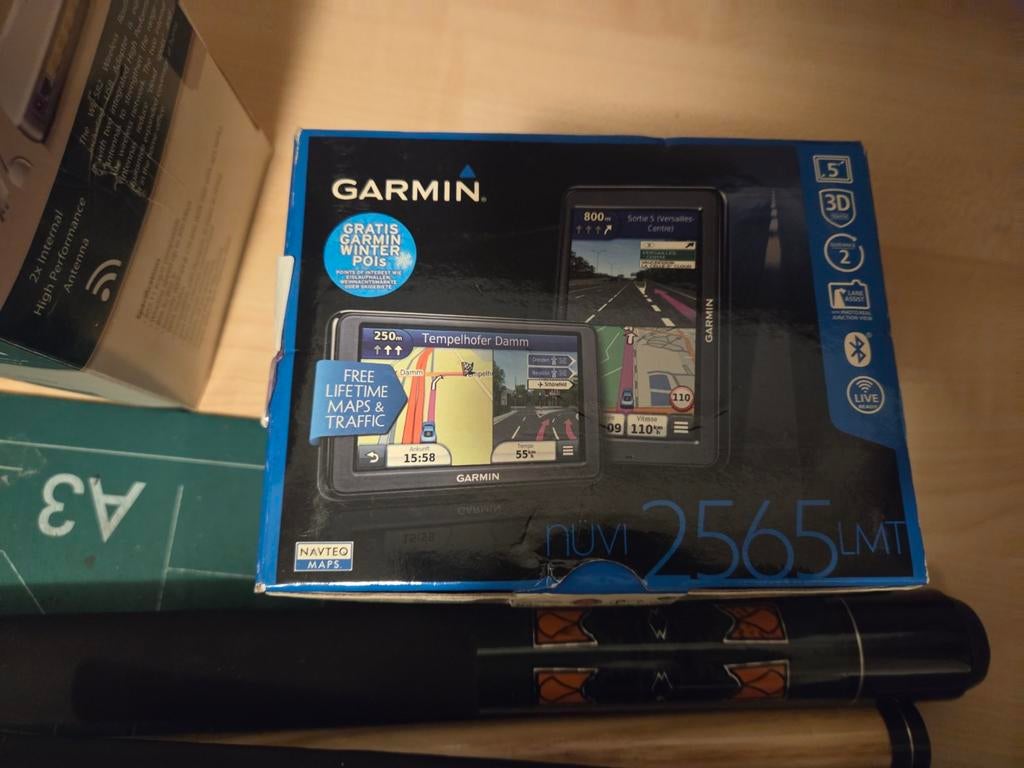 Garmin nüvi 2565LMT navigatie met hoesje, Ophalen of Verzenden