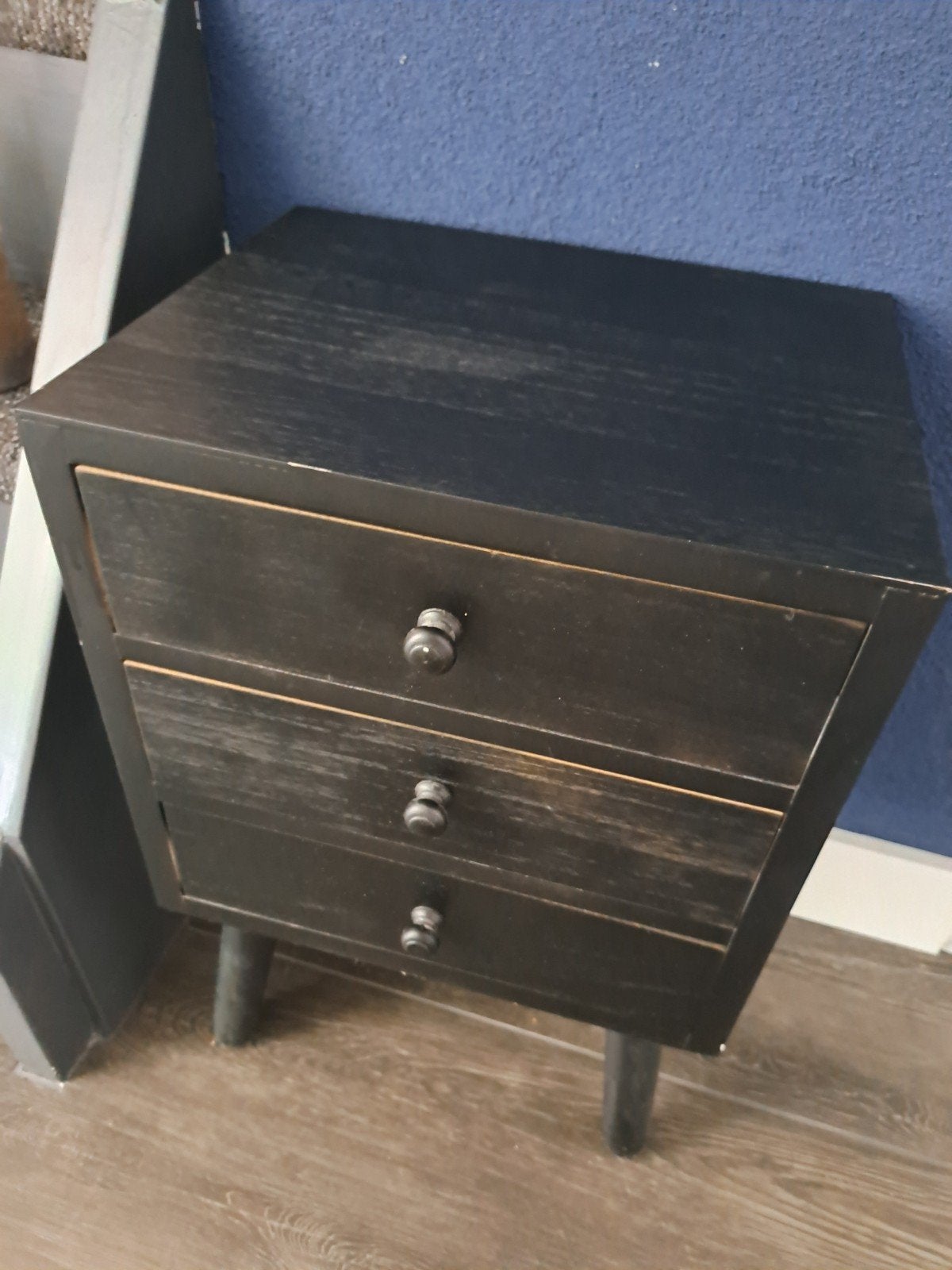 Zwart houten kastje met 3 lades, Ophalen, Minder dan 50 cm, Gebruikt, 3 of 4 laden