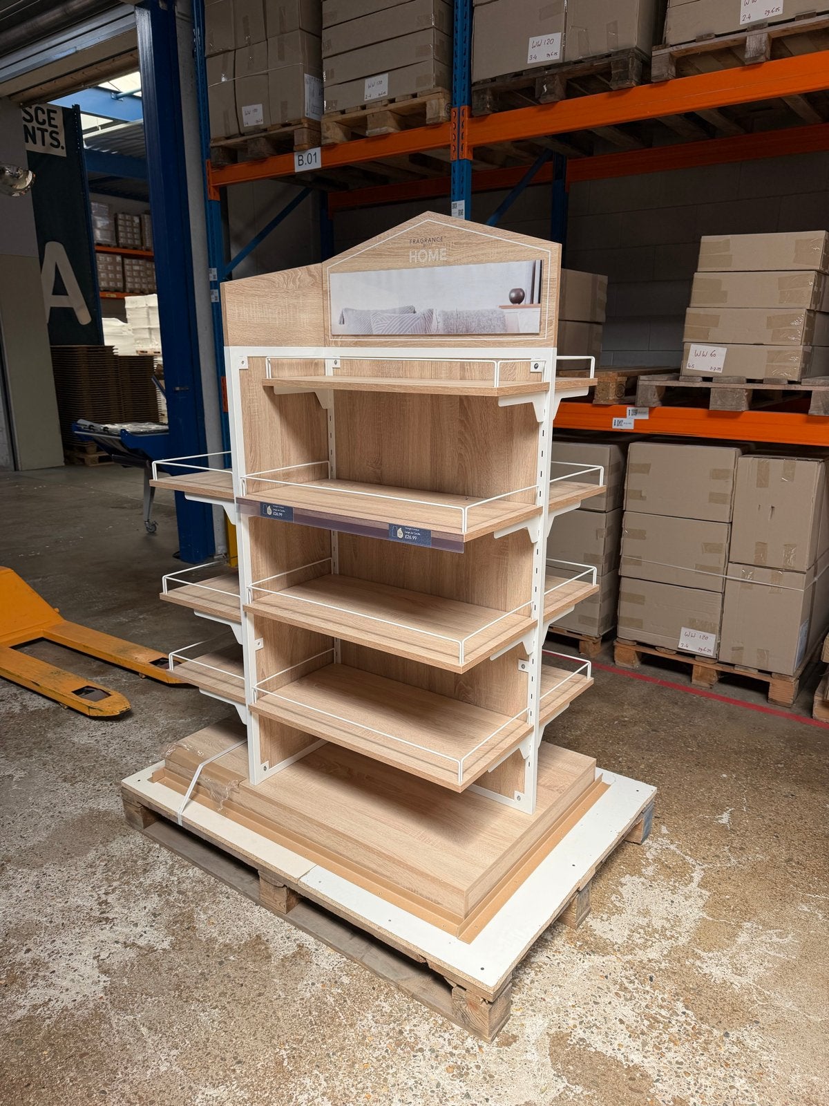 Houten displayrek met in hoogte verstelbare planken, Huis en Inrichting, Ophalen