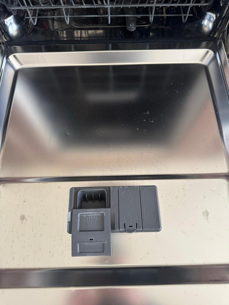 Inbouw vaatwasser - Zo goed als nieuw, Witgoed en Apparatuur, Vaatwasmachines, Zo goed als nieuw, Inbouw, 85 tot 90 cm, 60 cm of meer