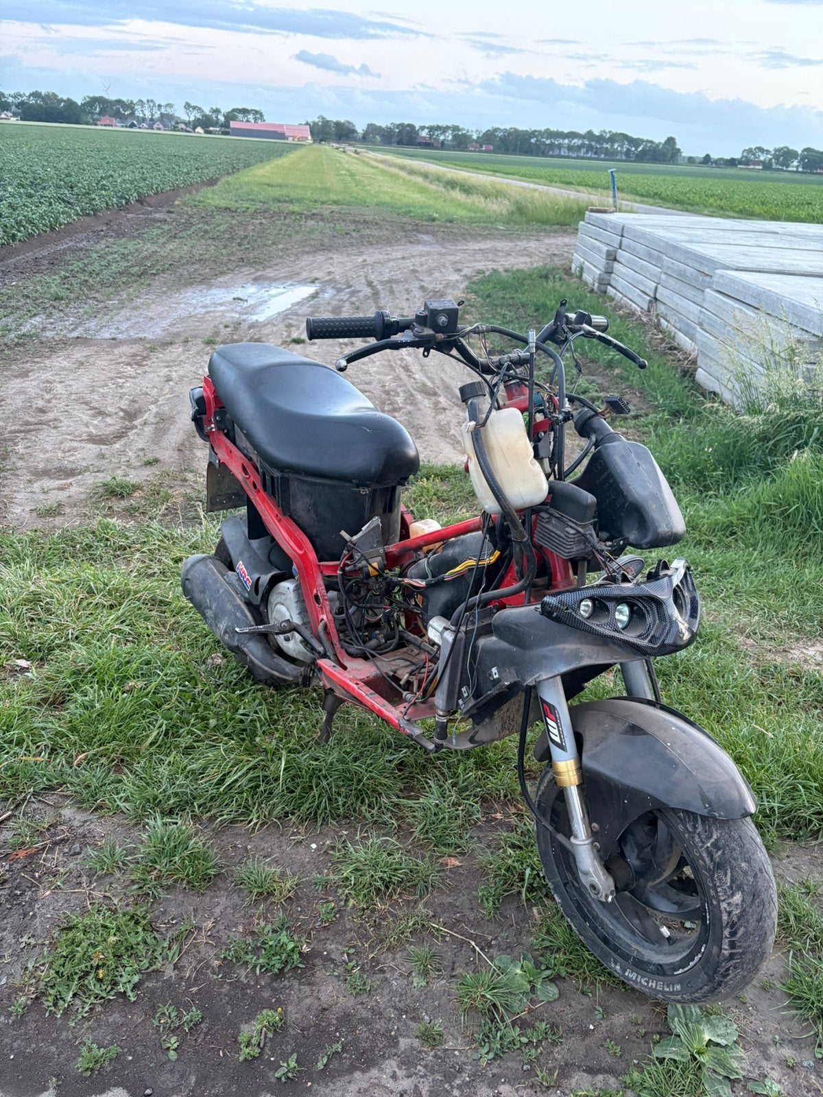 Gilera runner m07 180CC project, Fietsen en Brommers, Scooters | Piaggio, Zo goed als nieuw, Overige modellen, Tweetakt, Ophalen