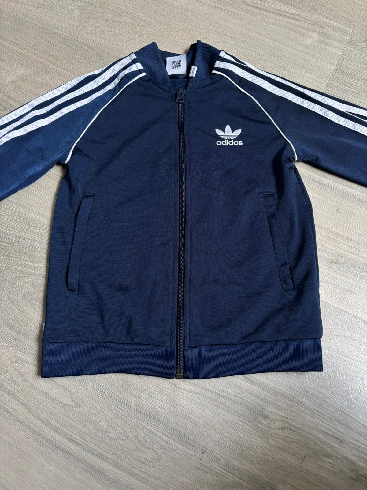Adidas blauw sport vest maat 7/8 (122-128) zgan, Ophalen of Verzenden, Zo goed als nieuw, Jongen, Trui of Vest