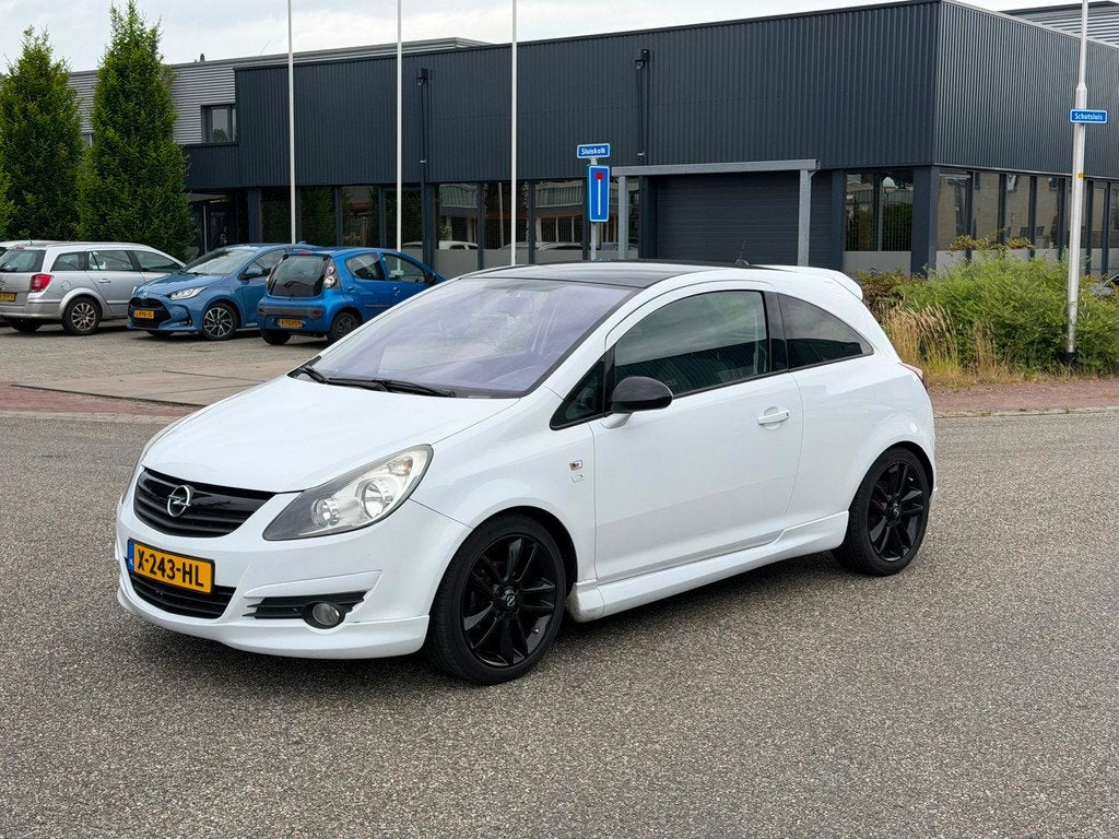 Opel Corsa 1.4-16V Sport OPC Nieuwe Apk, Voorwielaandrijving, Gebruikt, 4 cilinders, Wit