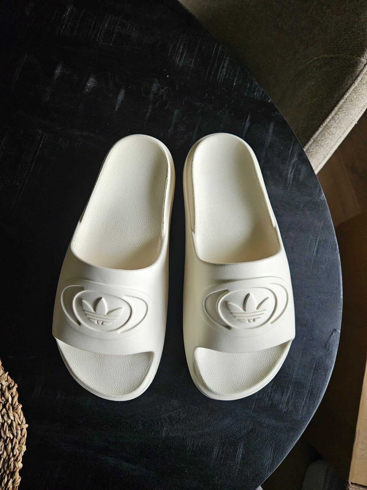 Adidas Campus originele slippers maat 42 EU, Ophalen of Verzenden, Zo goed als nieuw, Slippers