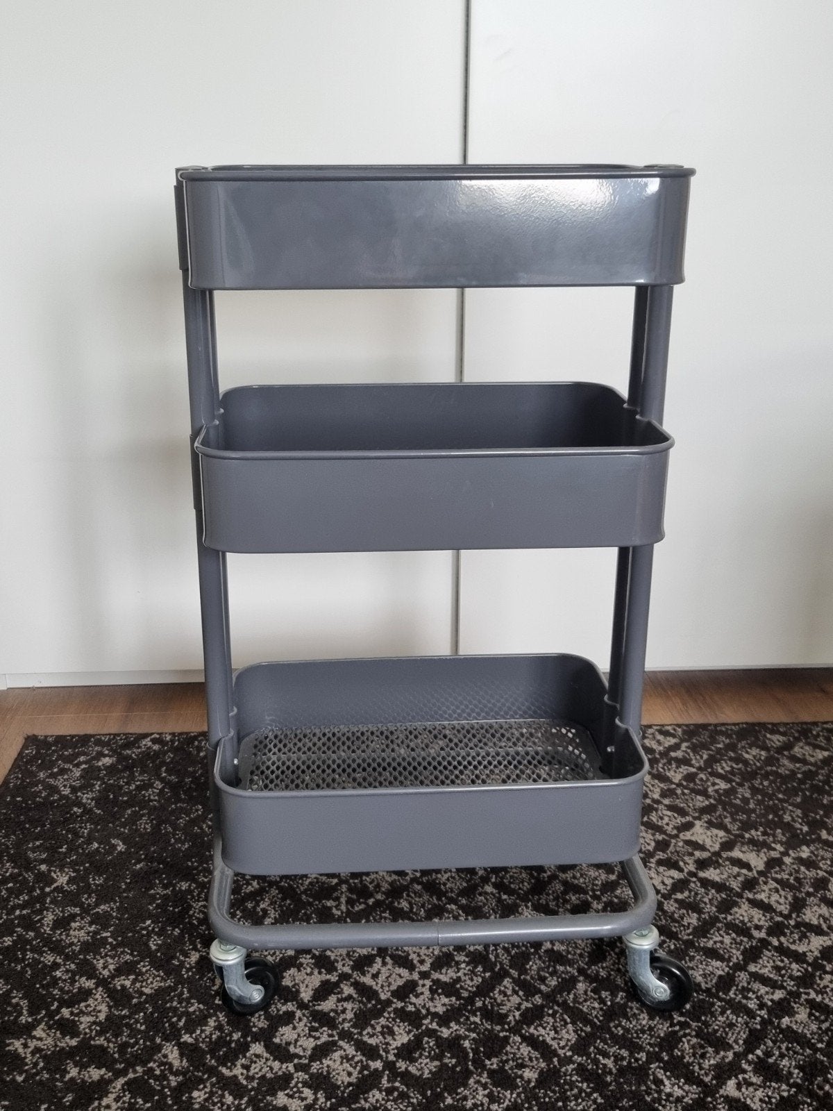 IKEA RÅSKOG 30x41x77cm roltafel 3-laags – donkergrijs, Ophalen, Draaibaar, Gebruikt, Trolley