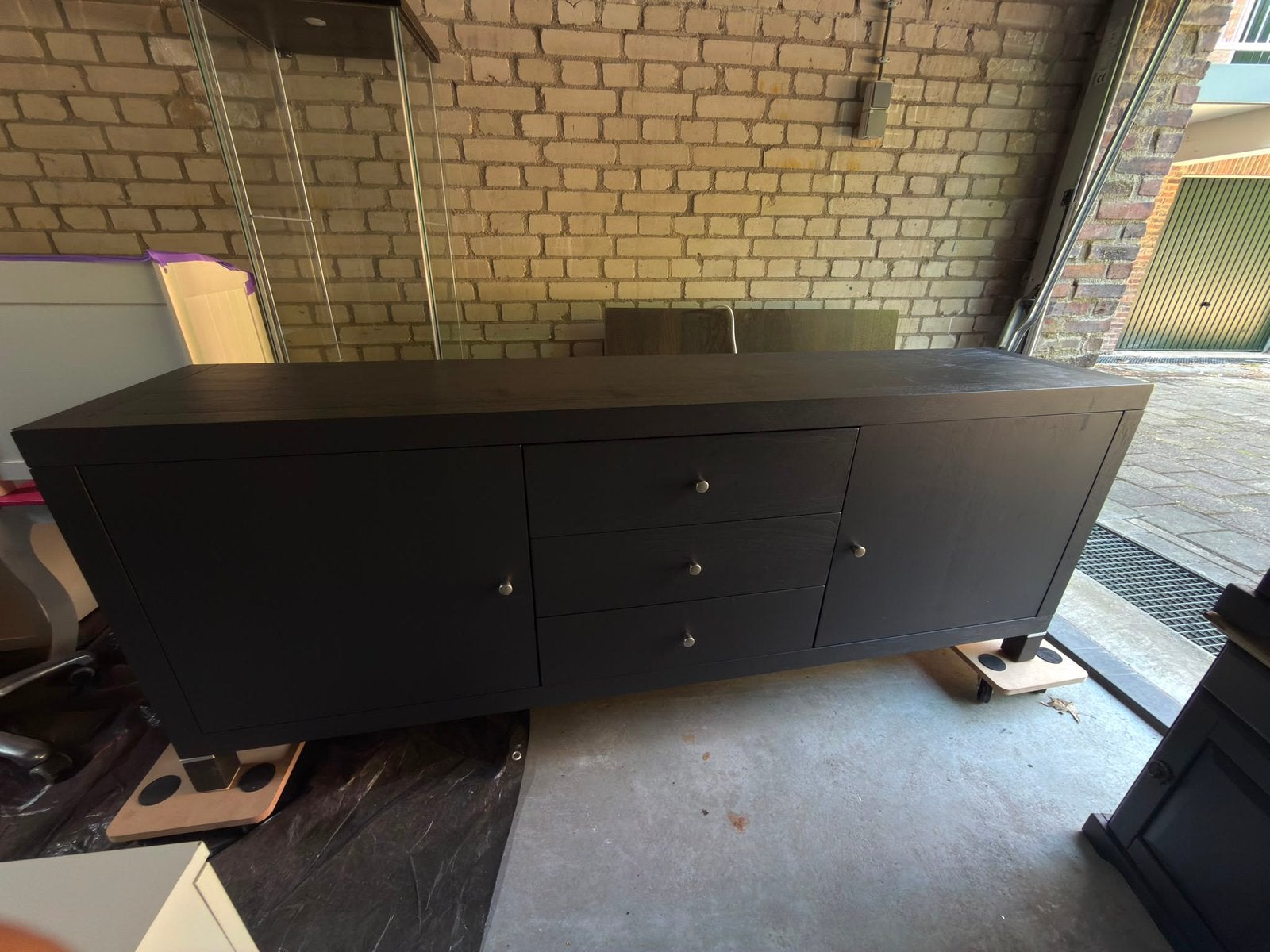 Notenhout dressoir, Ophalen, Zo goed als nieuw