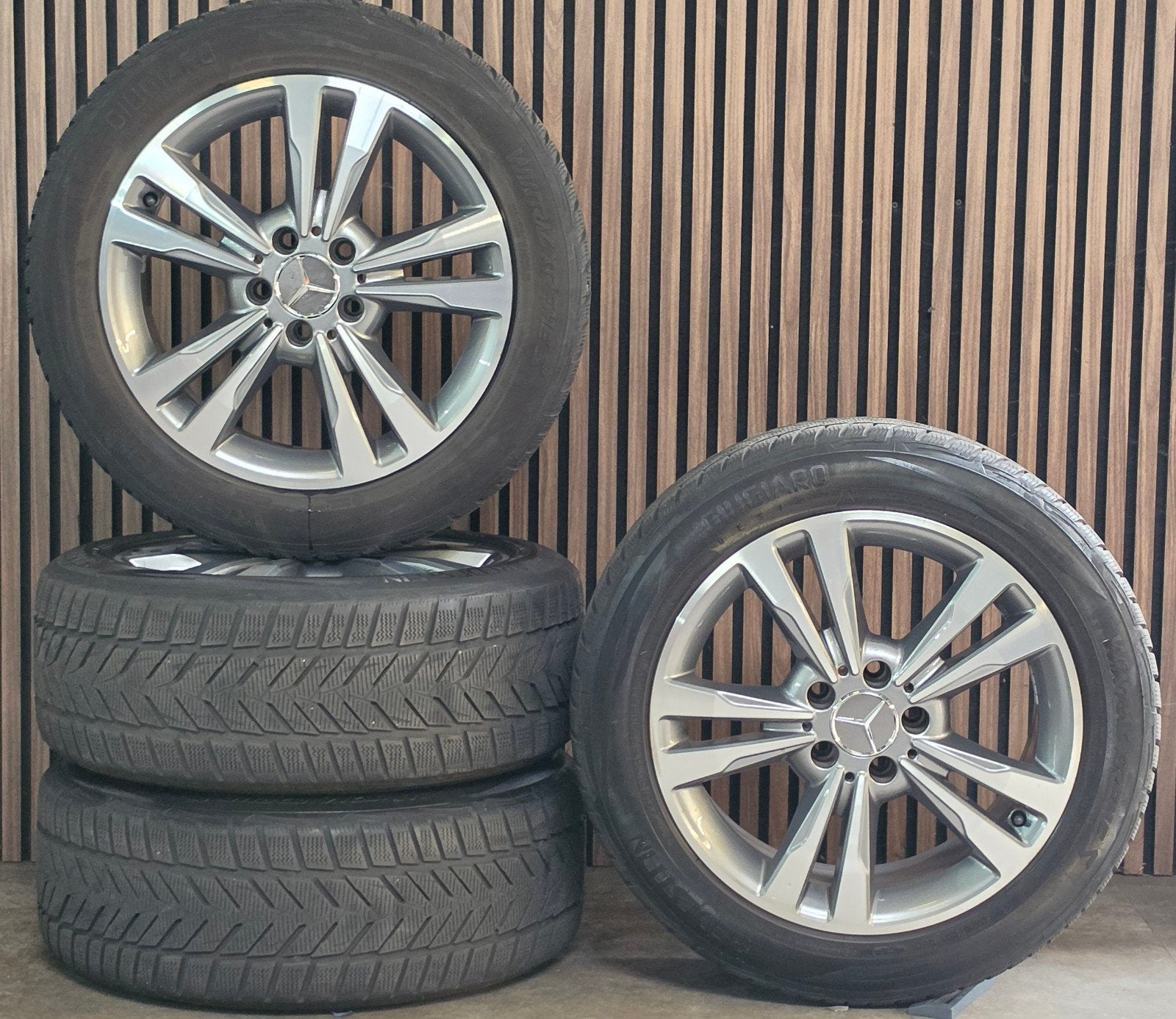 Nette 17" Orig Mercedes Avandgarde Velgen+Banden 5x112 W212, Ophalen, Banden en Velgen, 17 inch, Mercedes