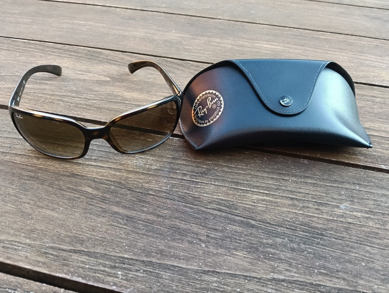 Ray-Ban Zonnebril RB 4068 710/51 2N - Zo goed als nieuw, Zonnebril, Bruin, Ophalen of Verzenden, Zo goed als nieuw