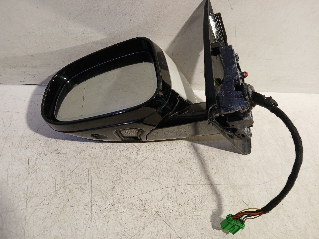 Spiegel buiten links elektrisch Volvo V60, Onderdelen@venauto.nl, Van der Ven Autorecycling B.V., Gebruikt, Ettenseweg 76, 4706 PB Roosendaal, The Netherlands